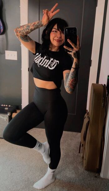Full leaked Aileensenpaireacts private onlyfans photo
