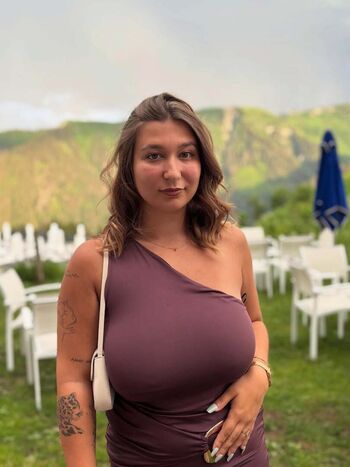 Full leaked Apoline perret private onlyfans photo