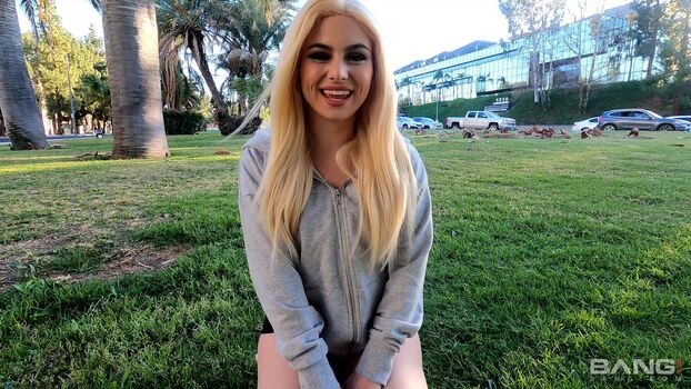 Aria Banks