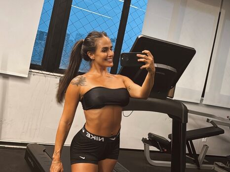 Carol Peixinho