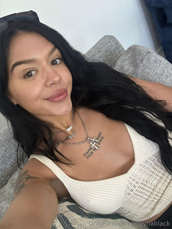 Cora Jade