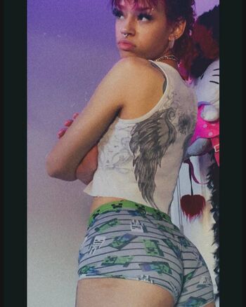 Full leaked Crystals nchantd private onlyfans photo