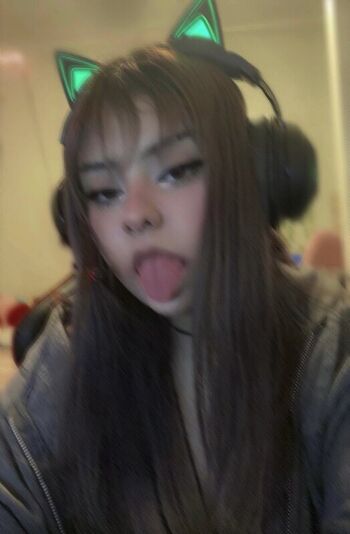 Full leaked E bxnny private onlyfans photo