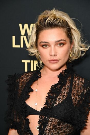 Full leaked Florence pugh private onlyfans photo