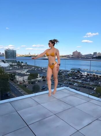 Full leaked Gabbybbj private onlyfans photo