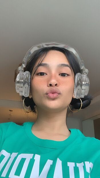 Full leaked Hoelymome private onlyfans photo