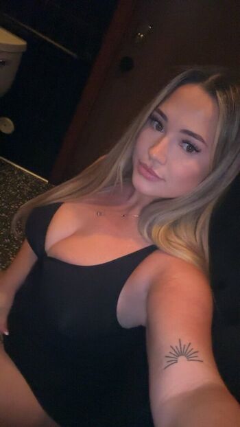 Full leaked Hotlikethesunnn private onlyfans photo