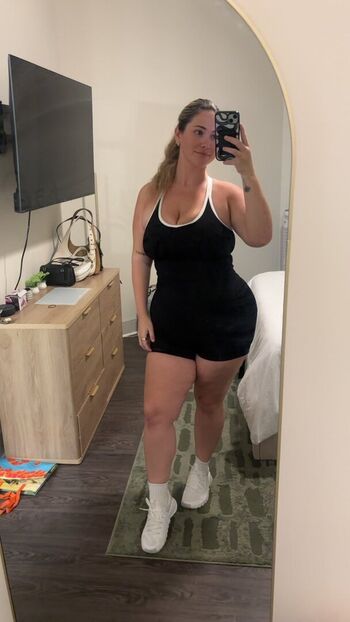 Full leaked Hotlikethesunnn private onlyfans photo