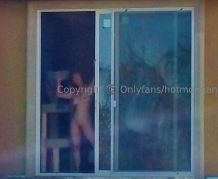 Full leaked Hotmomjane private onlyfans photo