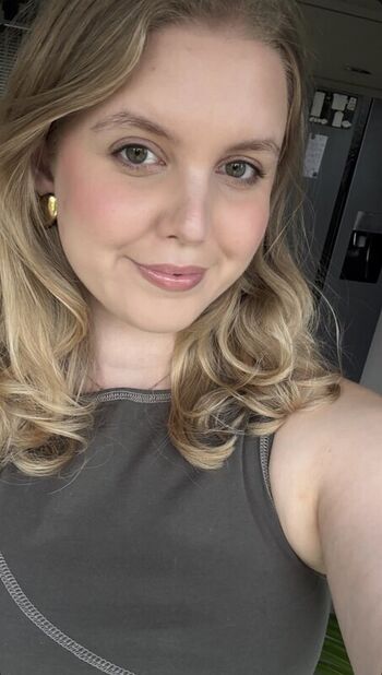 Full leaked Hoxieloxie private onlyfans photo