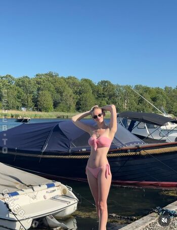 Full leaked Julemariep private onlyfans photo