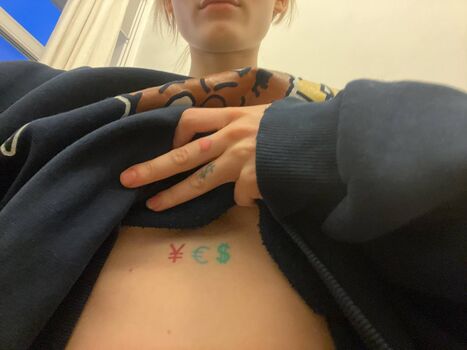 Full leaked Ksenkanesesh private onlyfans photo