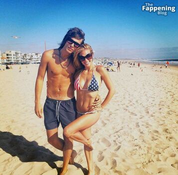 Full leaked Laurencompton private onlyfans photo