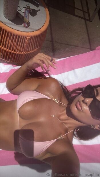 Full leaked Leia thorne private onlyfans photo