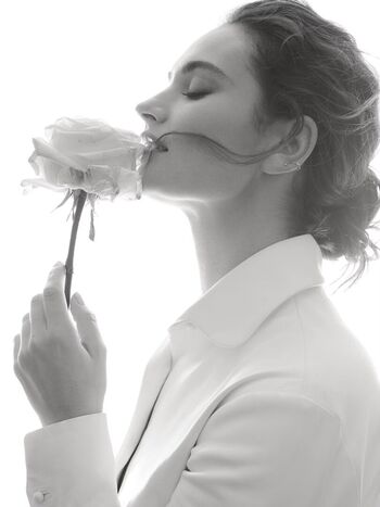 Full leaked Lily james private onlyfans photo