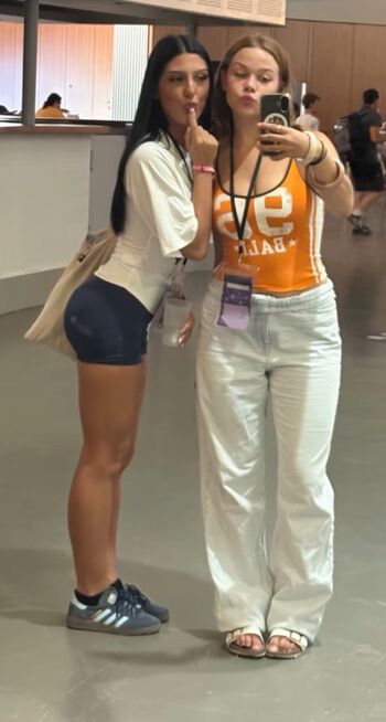 Full leaked Lola clr private onlyfans photo