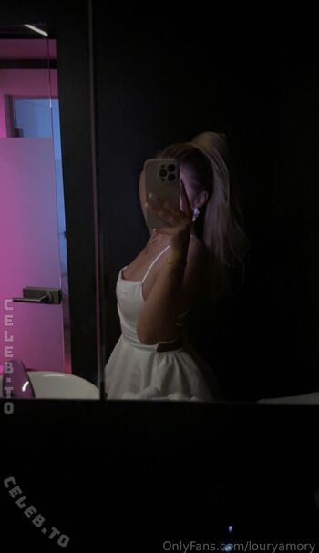 Full leaked Louryamory private onlyfans photo