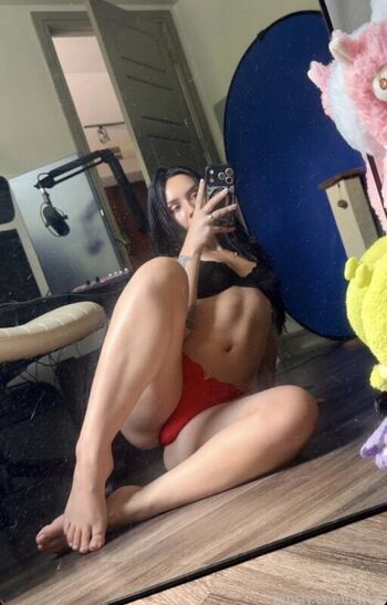 Full leaked Lyndi private onlyfans photo