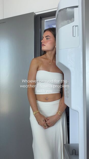 Full leaked Mia green private onlyfans photo