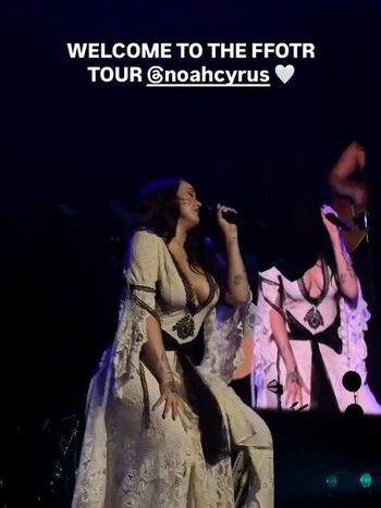Full leaked Noah cyrus private onlyfans photo