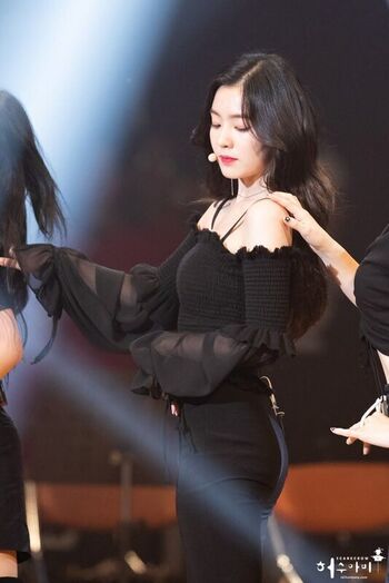 Full leaked Red velvet private onlyfans photo