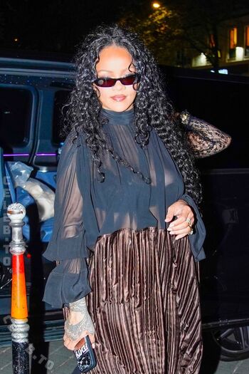 Full leaked Rihanna  page private onlyfans photo