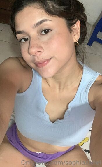 Full leaked Sophiazanel private onlyfans photo