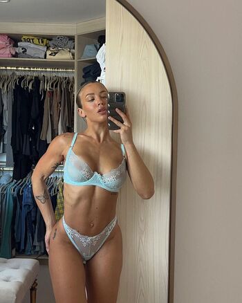 Full leaked Tammy hembrow private onlyfans photo