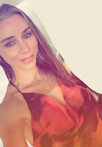 Full leaked Una healy private onlyfans photo