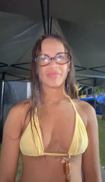 Full leaked Analuciapineda private onlyfans photo