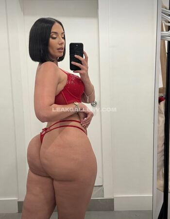 Full leaked Yesjulz private onlyfans photo