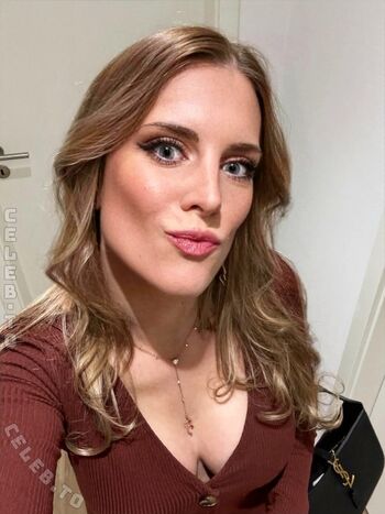 Full leaked Yve gaming private onlyfans photo